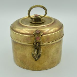 Boite en laiton ancienne