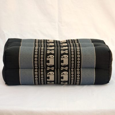 Zafu brique bleu et noir bourré de kapok naturel