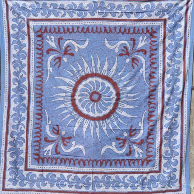 tenture bleue de style Batik