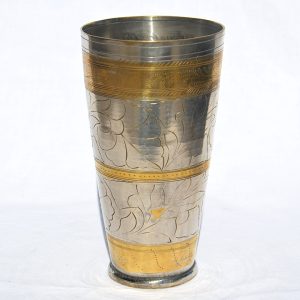 Verre à lassi ancien de l'Inde
